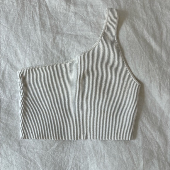 Aritzia scuba one shoulder top - Picture 5 of 5